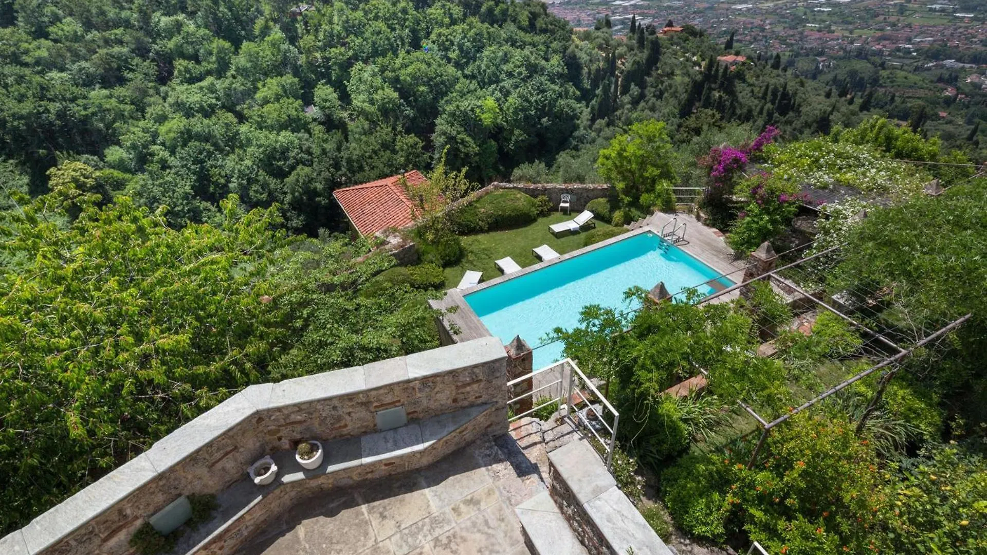Villa La Rocca Camaiore 0*,  Italy