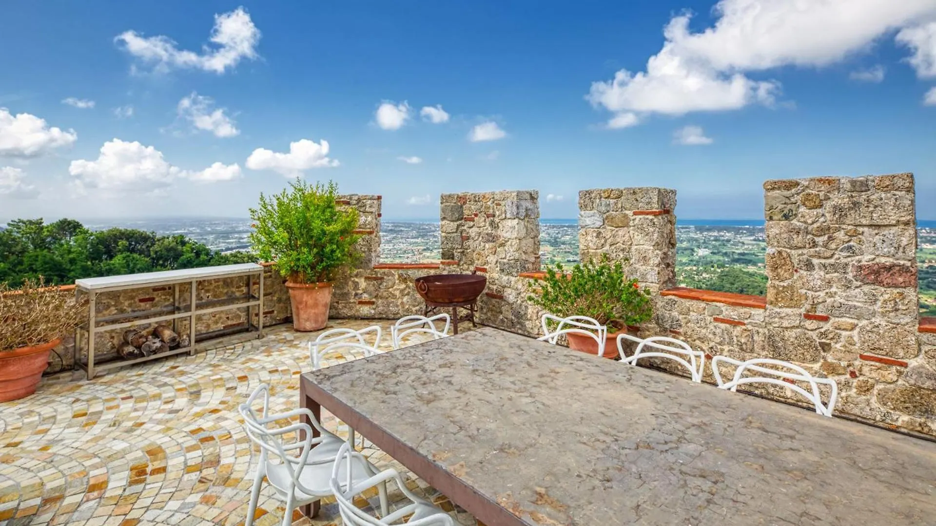 Villa La Rocca Camaiore 0*,